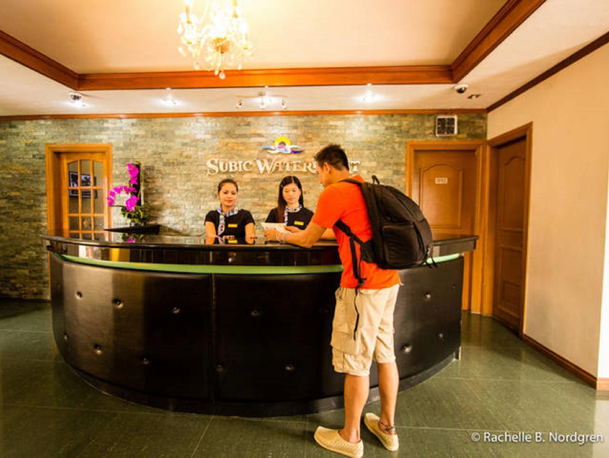 Subic Waterfront Resort And Hotel Exterior foto