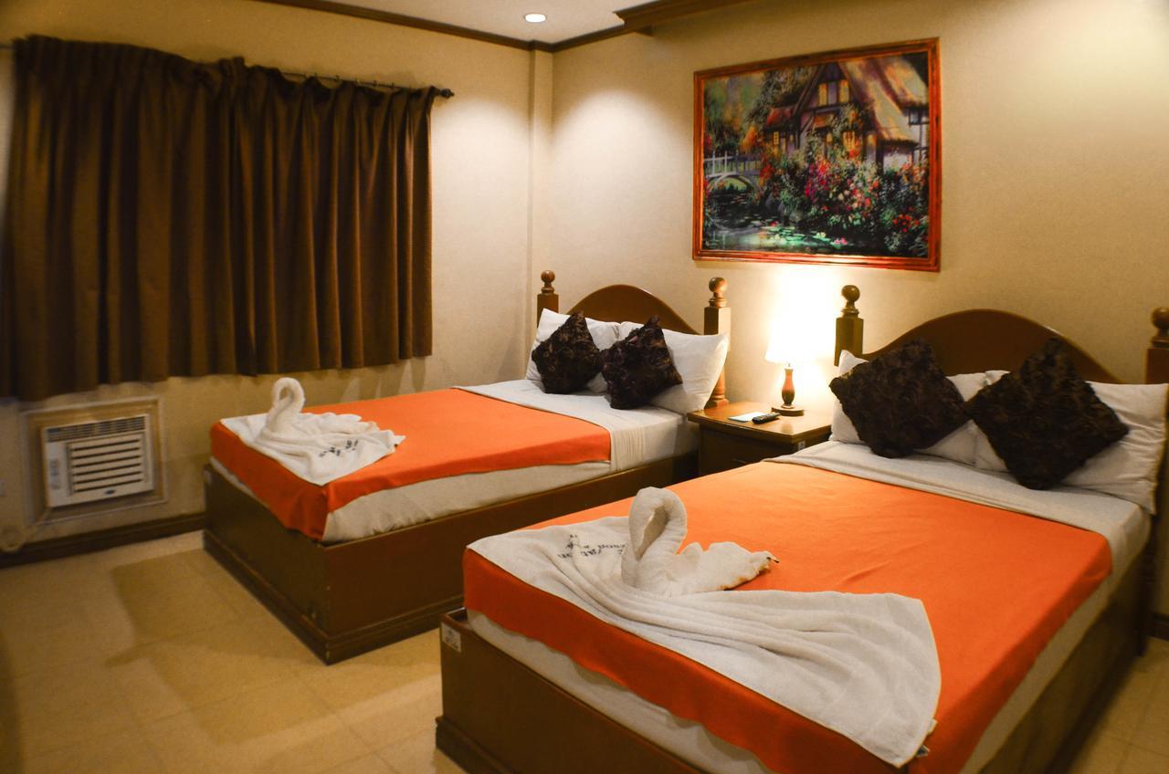 Subic Waterfront Resort And Hotel Exterior foto