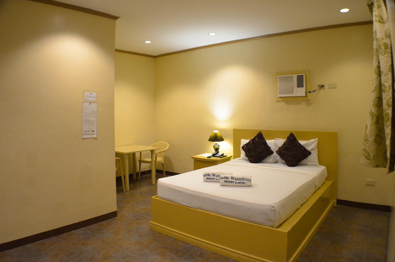Subic Waterfront Resort And Hotel Exterior foto